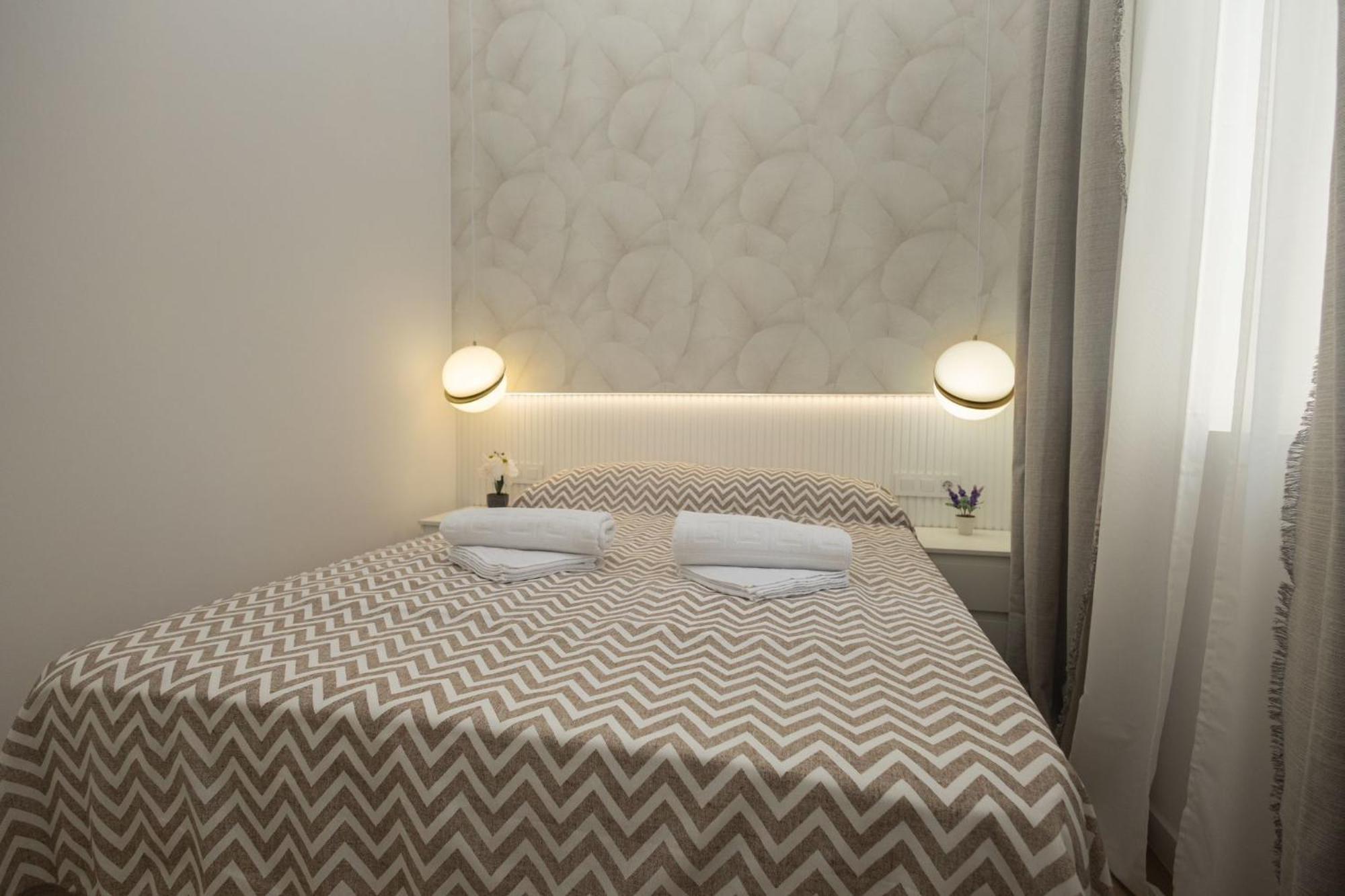 Ra Apartamentos Sevilla Alicante Eksteriør billede