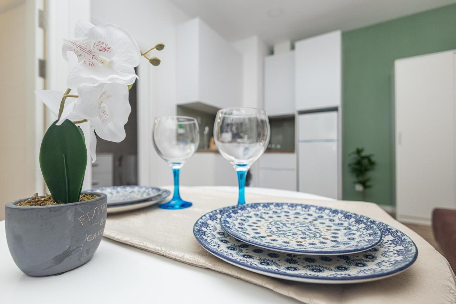 Ra Apartamentos Sevilla Alicante Eksteriør billede