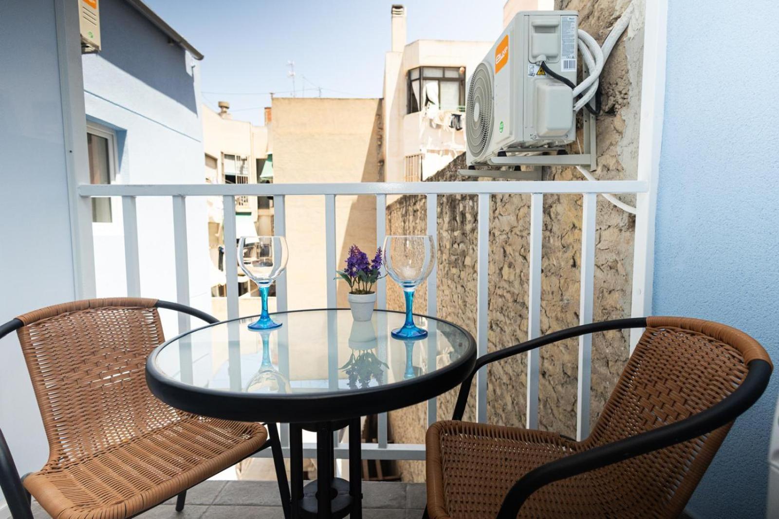 Ra Apartamentos Sevilla Alicante Eksteriør billede
